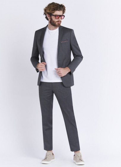 Slim fit suit by Stanbridge