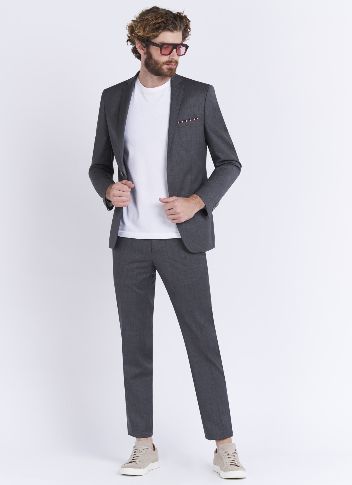 Slim fit suit by Stanbridge