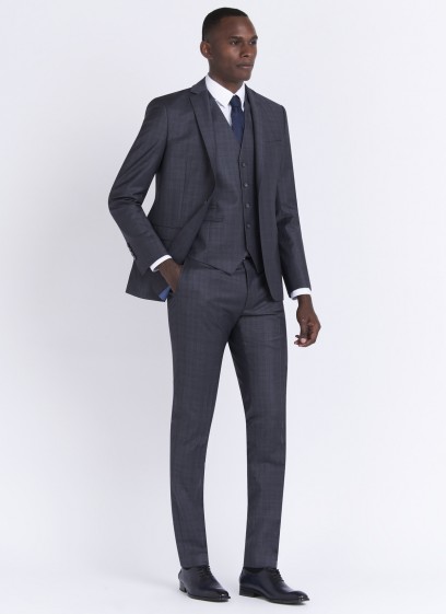 Slim fit suit by Emmanuelle Khanh