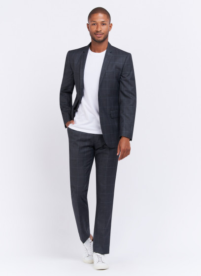 Slim fit suit by Sevenson