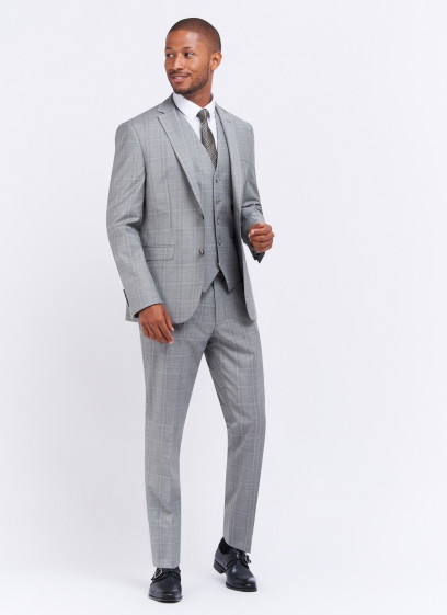 Emmanuelle Khanh suit