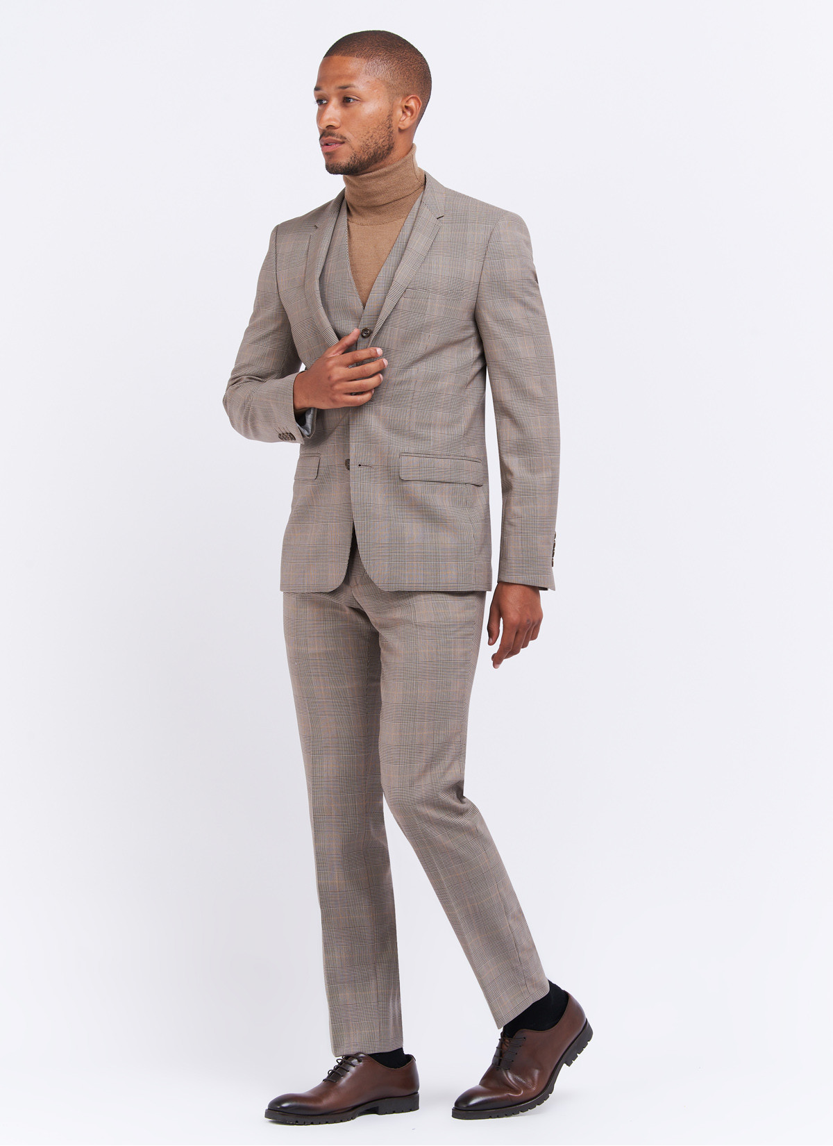 Slim fit suit by Lanificio F.LLI Cerruti DAL 1881